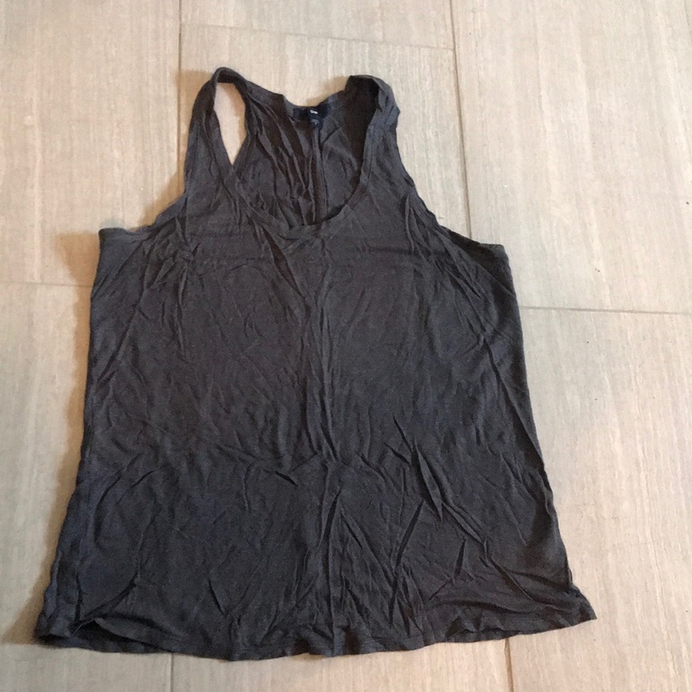 Gap grey tank